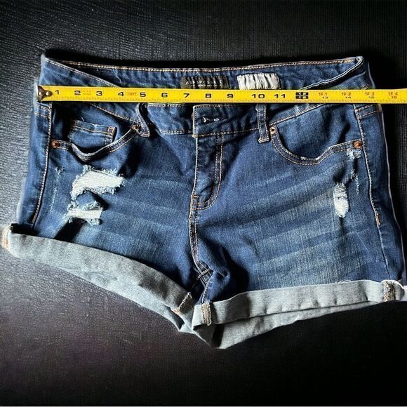 Aeropostale l MIDI l Medium Denim l Jean Shorts l Rolled Hem l 8 - Picture 6 of 8